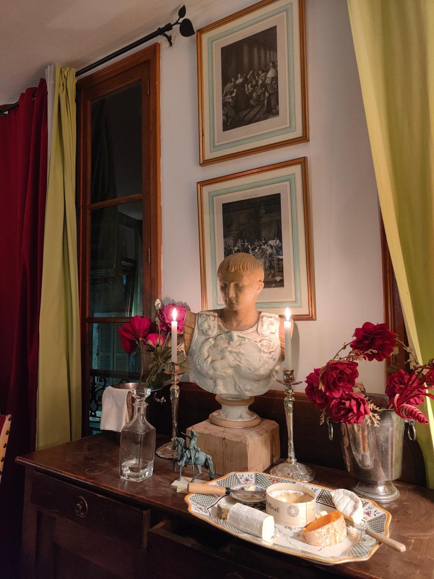 La Taniere Des Tanneries Bed & Breakfast Tonnerre Bagian luar foto