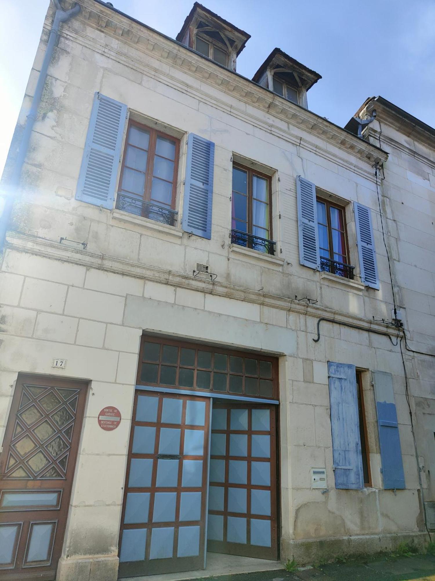 La Taniere Des Tanneries Bed & Breakfast Tonnerre Bagian luar foto